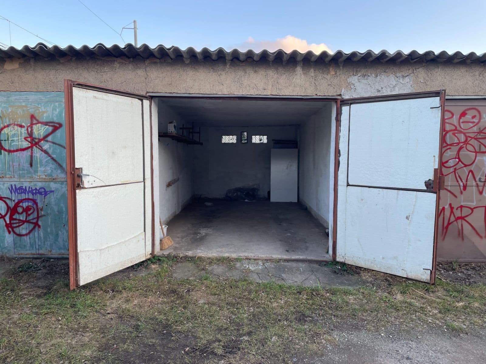 Pronájem garáže 18 m², Praha, Praha Pronájem garáže 18 m², Praha, Praha