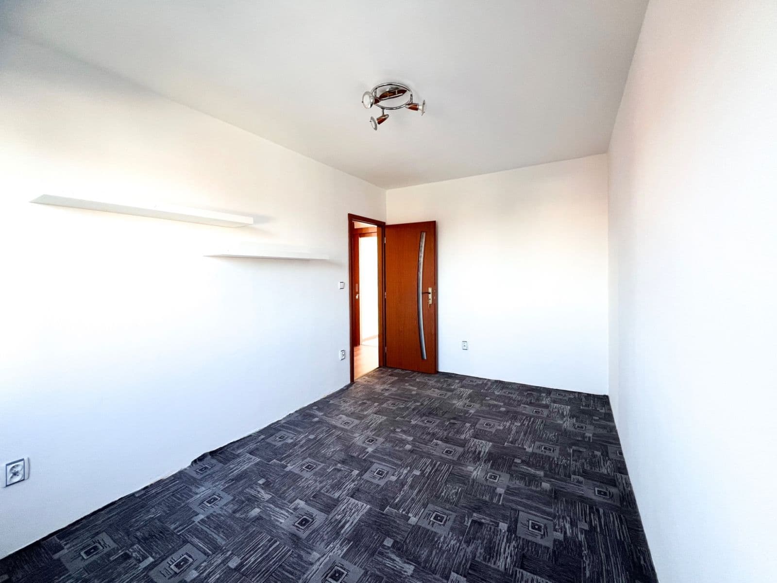 Pronájem bytu 3+1 56 m², Ječná, Hradec Králové, Královéhradecký kraj Pronájem bytu 3+1 56 m², Ječná, Hradec Králové, Královéhradecký kraj