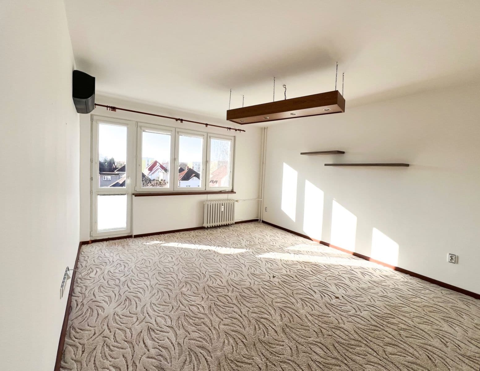 Pronájem bytu 3+1 56 m², Ječná, Hradec Králové, Královéhradecký kraj Pronájem bytu 3+1 56 m², Ječná, Hradec Králové, Královéhradecký kraj