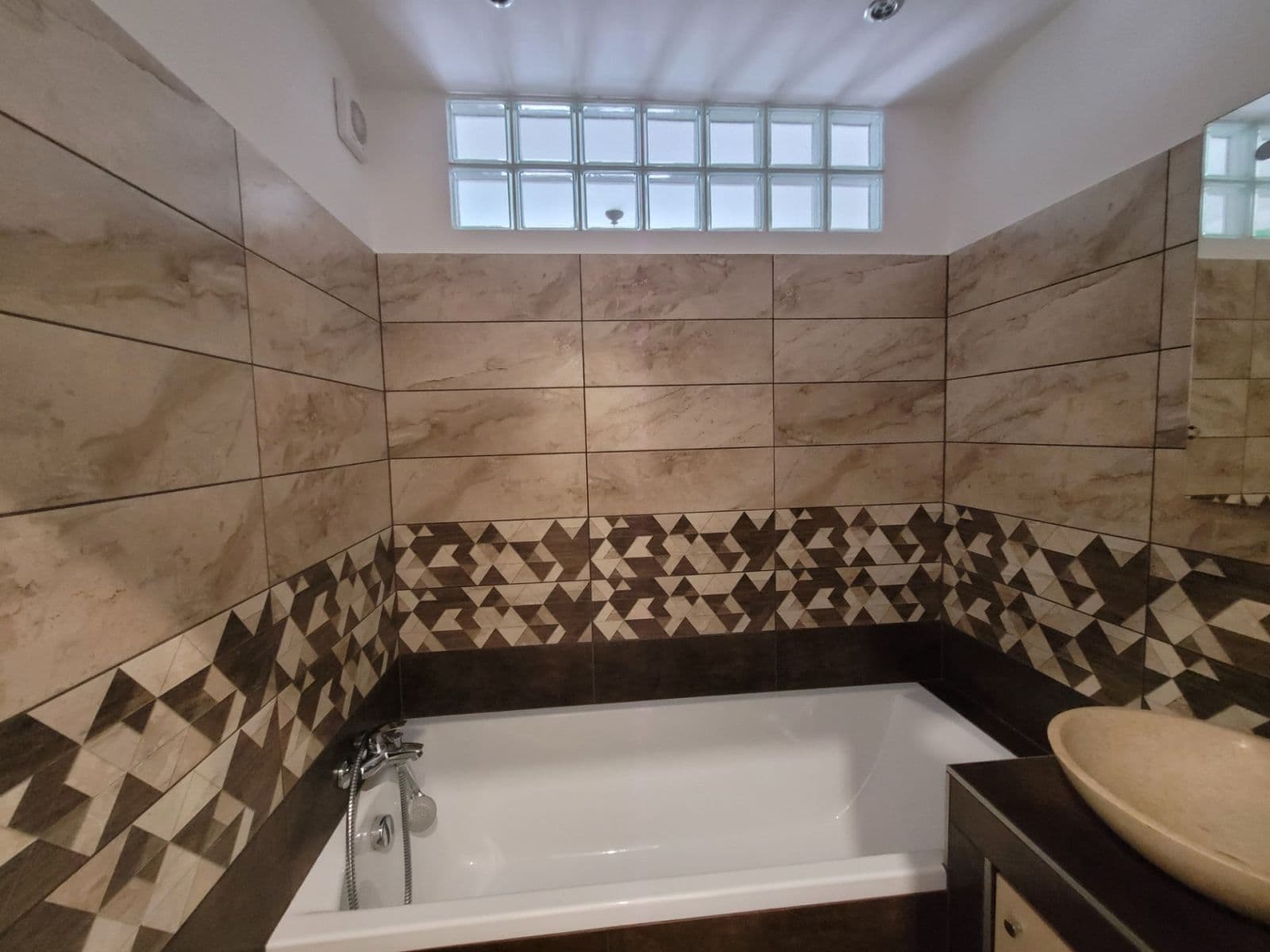 Prodej bytu 4+1 72 m², Žilinská, Ostrava, Moravskoslezský kraj Prodej bytu 4+1 72 m², Žilinská, Ostrava, Moravskoslezský kraj