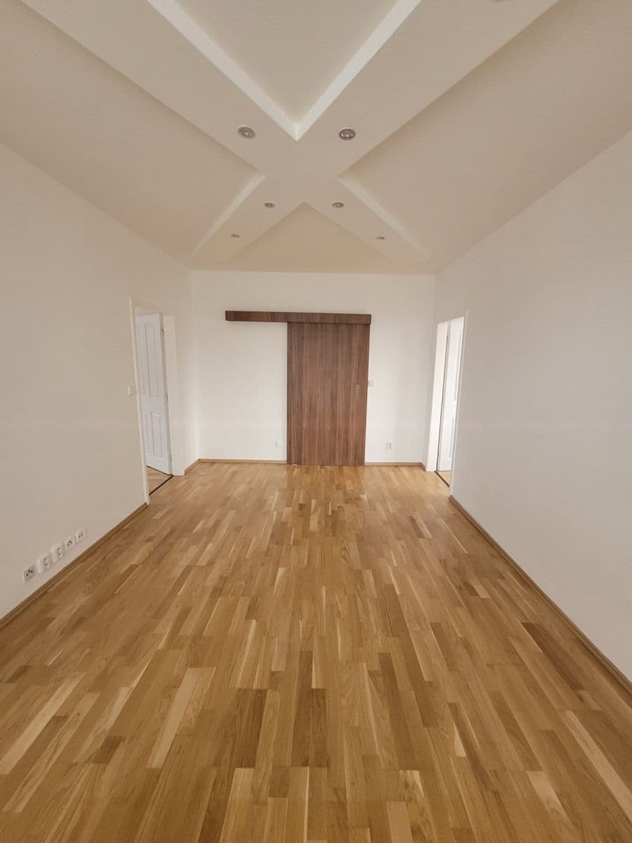 Prodej bytu 4+1 72 m², Žilinská, Ostrava, Moravskoslezský kraj Prodej bytu 4+1 72 m², Žilinská, Ostrava, Moravskoslezský kraj