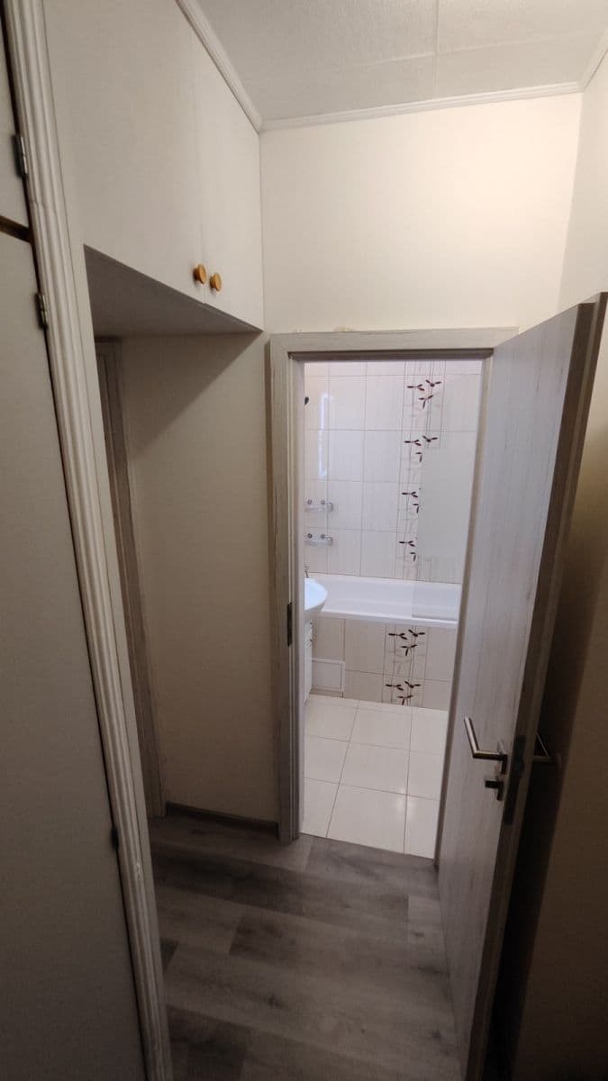 Pronájem bytu 2+kk 53 m², Tupolevova, Praha, Praha Pronájem bytu 2+kk 53 m², Tupolevova, Praha, Praha