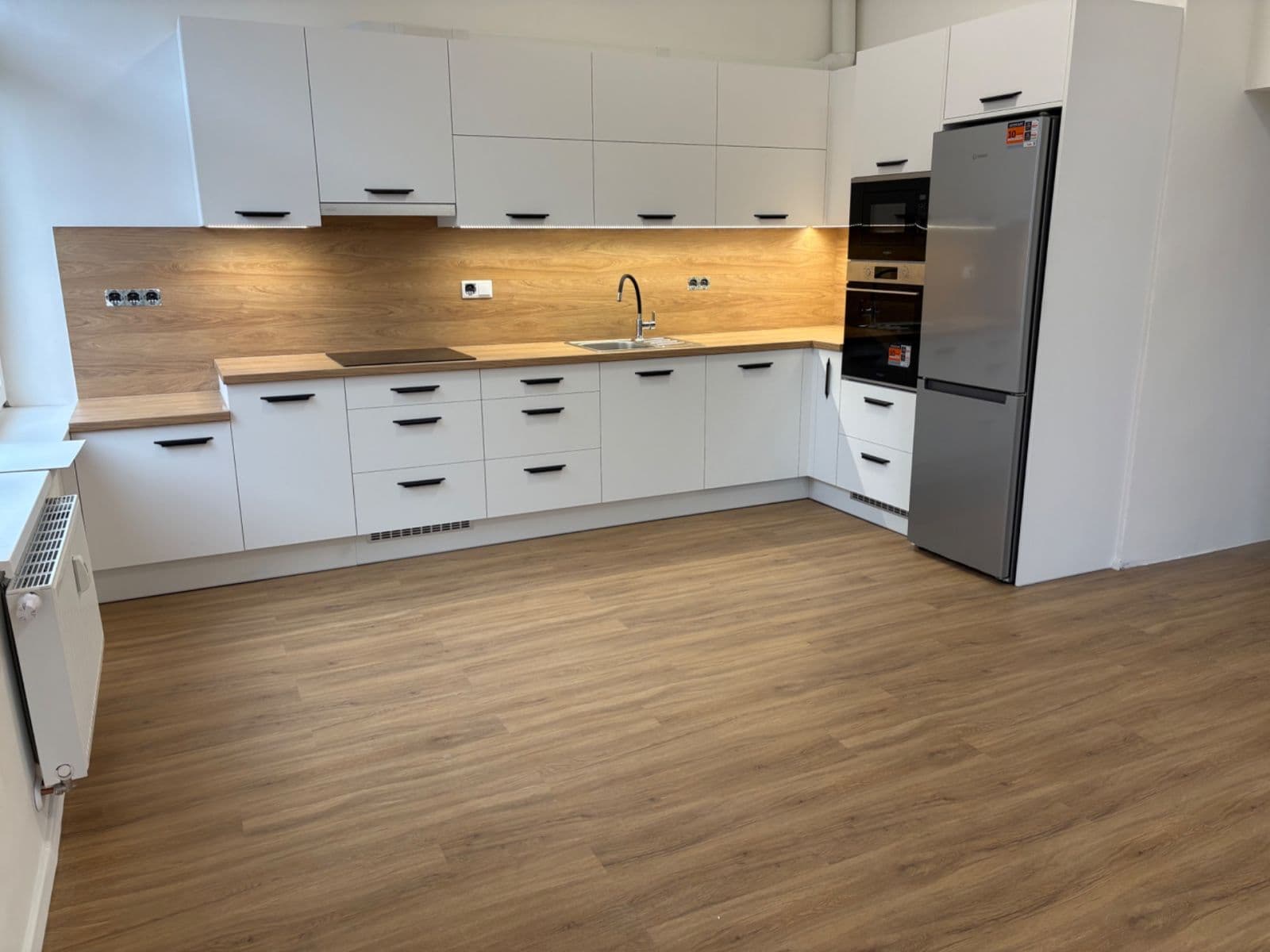 Pronájem bytu 3+kk 62 m², Revoluční, Žďár nad Sázavou, Kraj Vysočina Pronájem bytu 3+kk 62 m², Revoluční, Žďár nad Sázavou, Kraj Vysočina