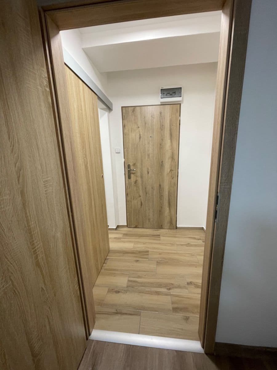 Pronájem bytu 1+kk 21 m², Sokolská třída, Ostrava, Moravskoslezský kraj Pronájem bytu 1+kk 21 m², Sokolská třída, Ostrava, Moravskoslezský kraj