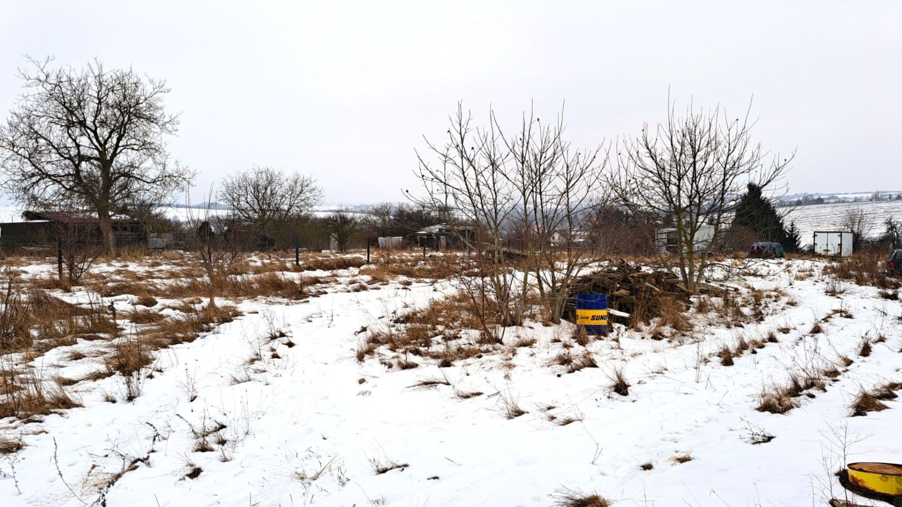 Prodej pozemku 2.112 m², Neuměřice, Středočeský kraj Prodej pozemku 2.112 m², Neuměřice, Středočeský kraj