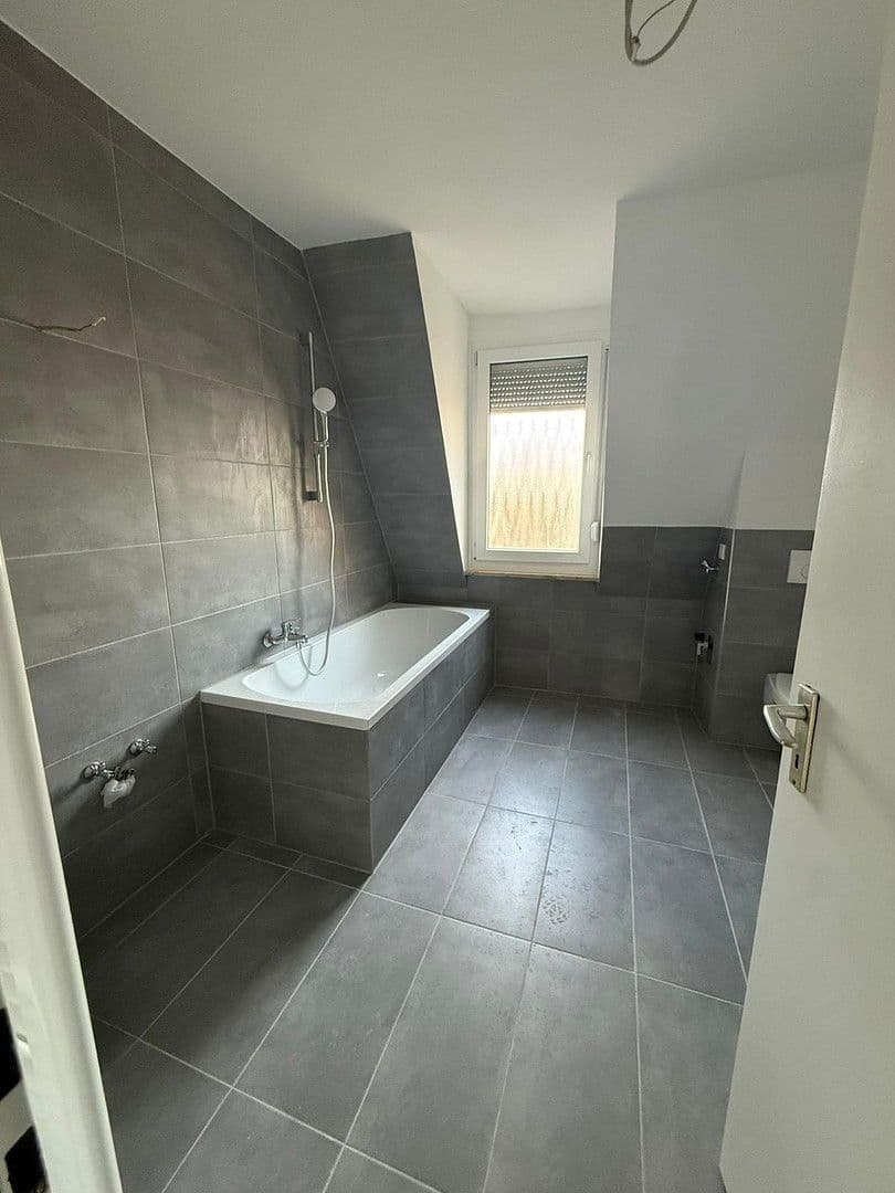 Pronájem bytu 3+1 65 m², Höfener Str. 22, Fürth, Bavorsko Pronájem bytu 3+1 65 m², Höfener Str. 22, Fürth, Bavorsko