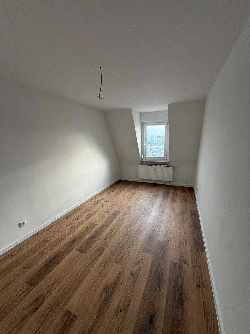 Pronájem bytu 3+1 65 m², Höfener Str. 22, Fürth, Bavorsko Pronájem bytu 3+1 65 m², Höfener Str. 22, Fürth, Bavorsko