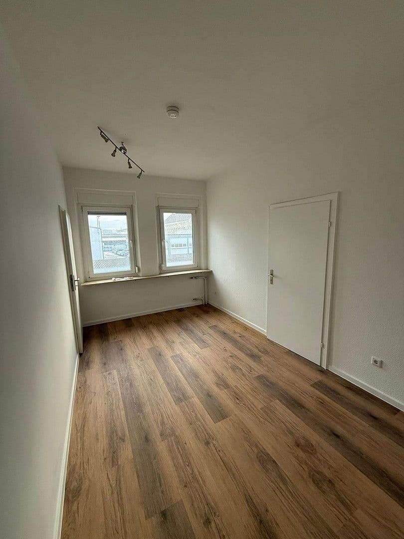Pronájem bytu 3+1 65 m², Höfener Str. 22, Fürth, Bavorsko Pronájem bytu 3+1 65 m², Höfener Str. 22, Fürth, Bavorsko