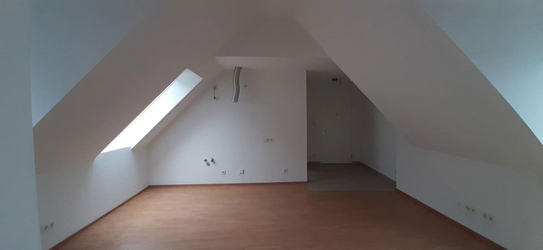 Pronájem bytu 1+1 50 m², Oberlaaer Str 85, Wien, Wien Pronájem bytu 1+1 50 m², Oberlaaer Str 85, Wien, Wien