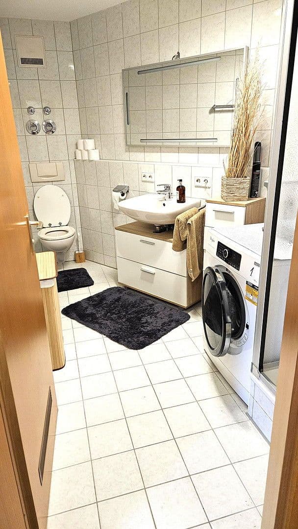 Pronájem bytu 2+1 50 m², Lange Äcker 42, Denkendorf, Bádensko-Württembersko Pronájem bytu 2+1 50 m², Lange Äcker 42, Denkendorf, Bádensko-Württembersko