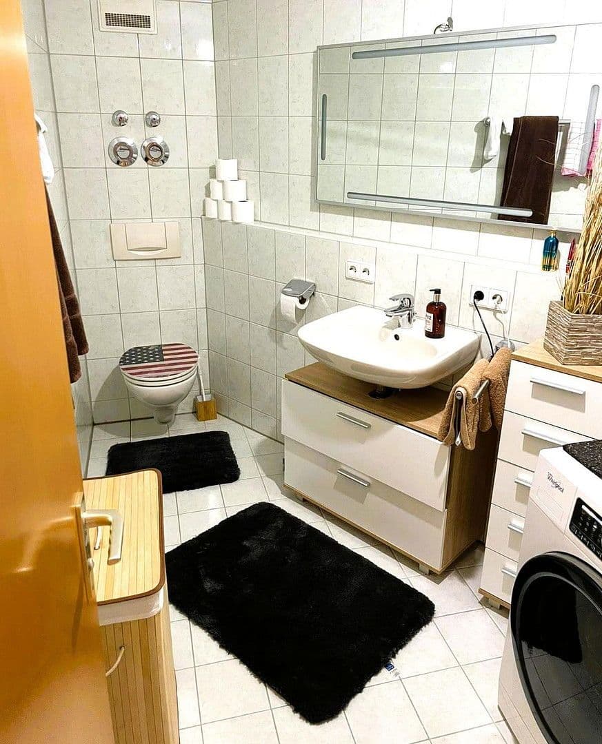 Pronájem bytu 2+1 50 m², Lange Äcker 42, Denkendorf, Bádensko-Württembersko Pronájem bytu 2+1 50 m², Lange Äcker 42, Denkendorf, Bádensko-Württembersko