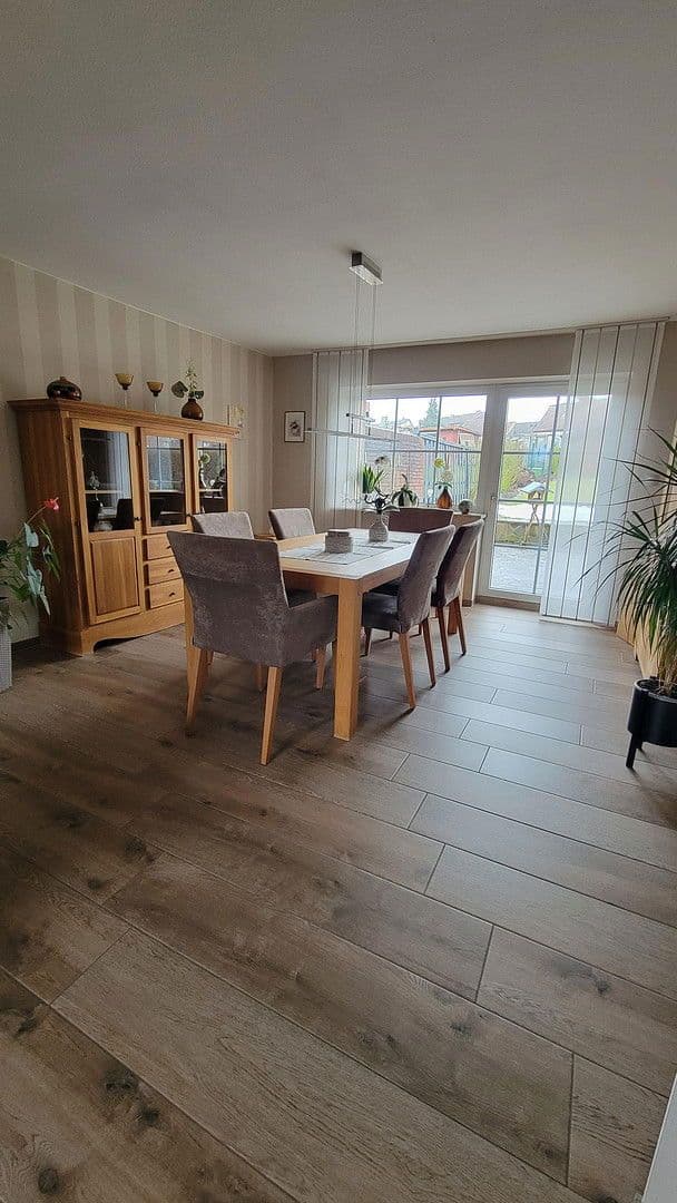 Prodej domu 117 m², pozemek 550 m², Helmstedt, Dolní Sasko Prodej domu 117 m², pozemek 550 m², Helmstedt, Dolní Sasko