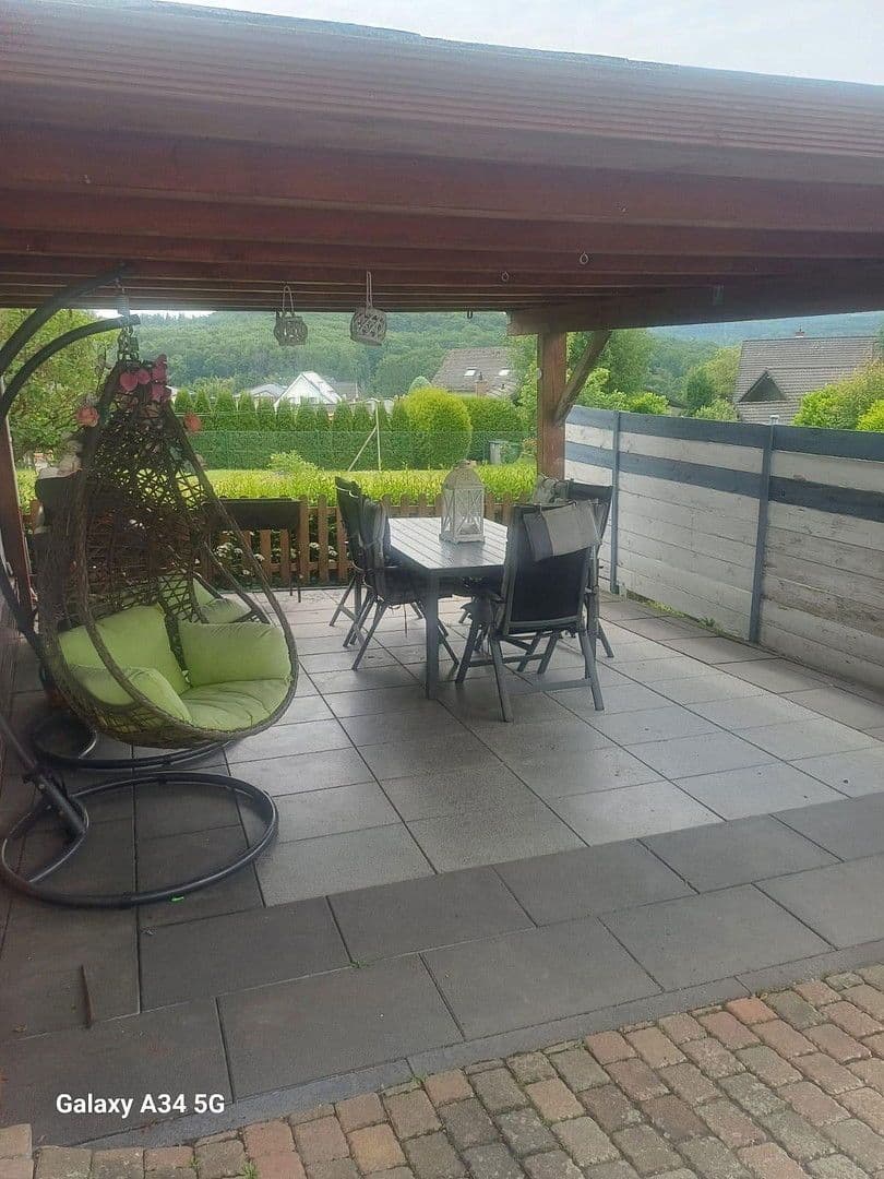 Prodej domu 180 m², pozemek 400 m², Pfalzfelder Straße 32, Norath, Porýní-Falc Prodej domu 180 m², pozemek 400 m², Pfalzfelder Straße 32, Norath, Porýní-Falc