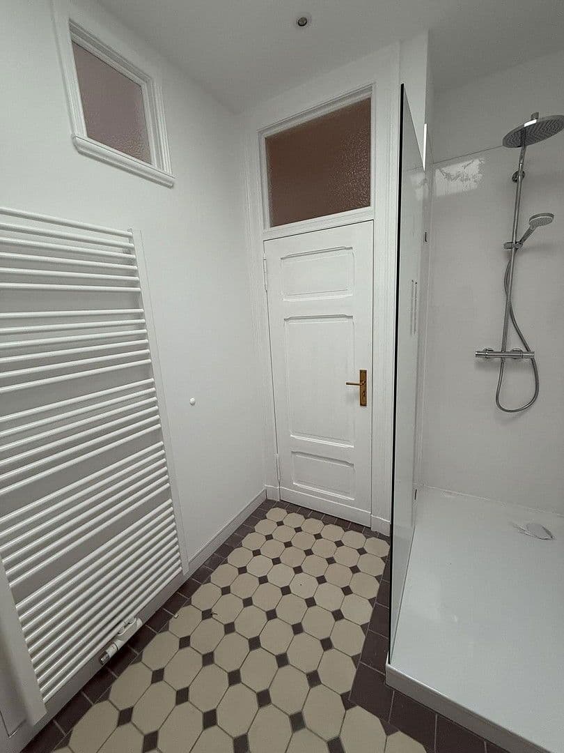 Pronájem bytu 2+1 80 m², Berlin, Berlín Pronájem bytu 2+1 80 m², Berlin, Berlín