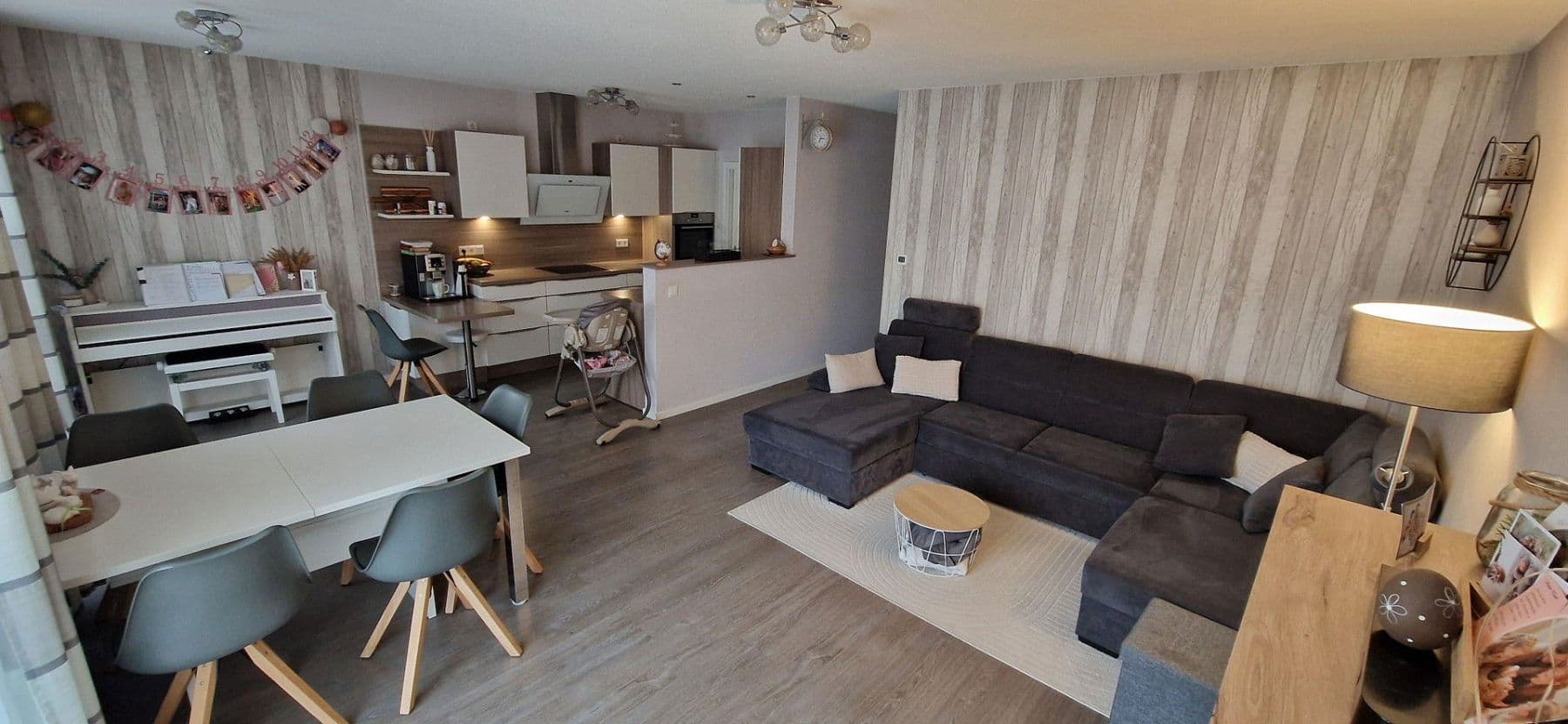 Prodej bytu 3+1 88 m², Lohmar, Severní Porýní-Vestfálsko Prodej bytu 3+1 88 m², Lohmar, Severní Porýní-Vestfálsko