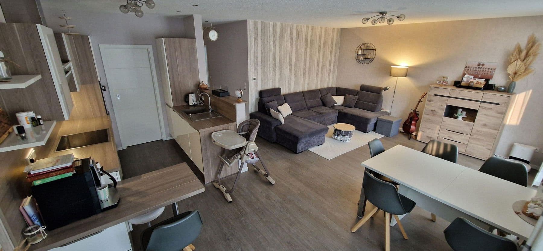 Prodej bytu 3+1 88 m², Lohmar, Severní Porýní-Vestfálsko Prodej bytu 3+1 88 m², Lohmar, Severní Porýní-Vestfálsko