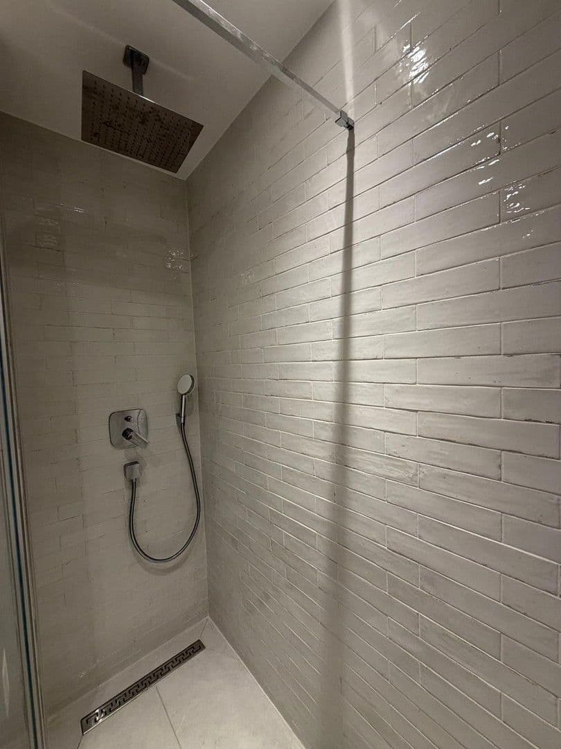 Pronájem bytu 1+1 26 m², Weinbergerstraße 111, München, Bavorsko Pronájem bytu 1+1 26 m², Weinbergerstraße 111, München, Bavorsko