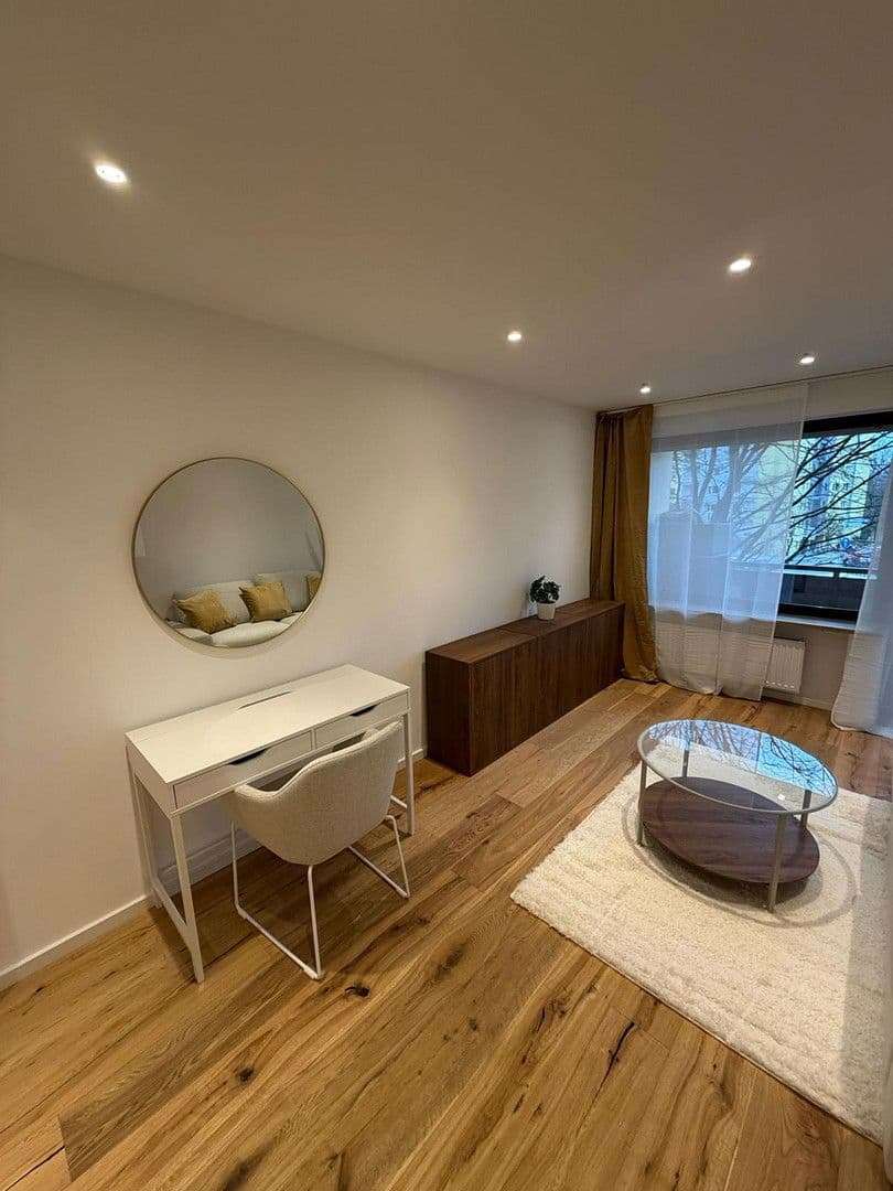 Pronájem bytu 1+1 26 m², Weinbergerstraße 111, München, Bavorsko Pronájem bytu 1+1 26 m², Weinbergerstraße 111, München, Bavorsko