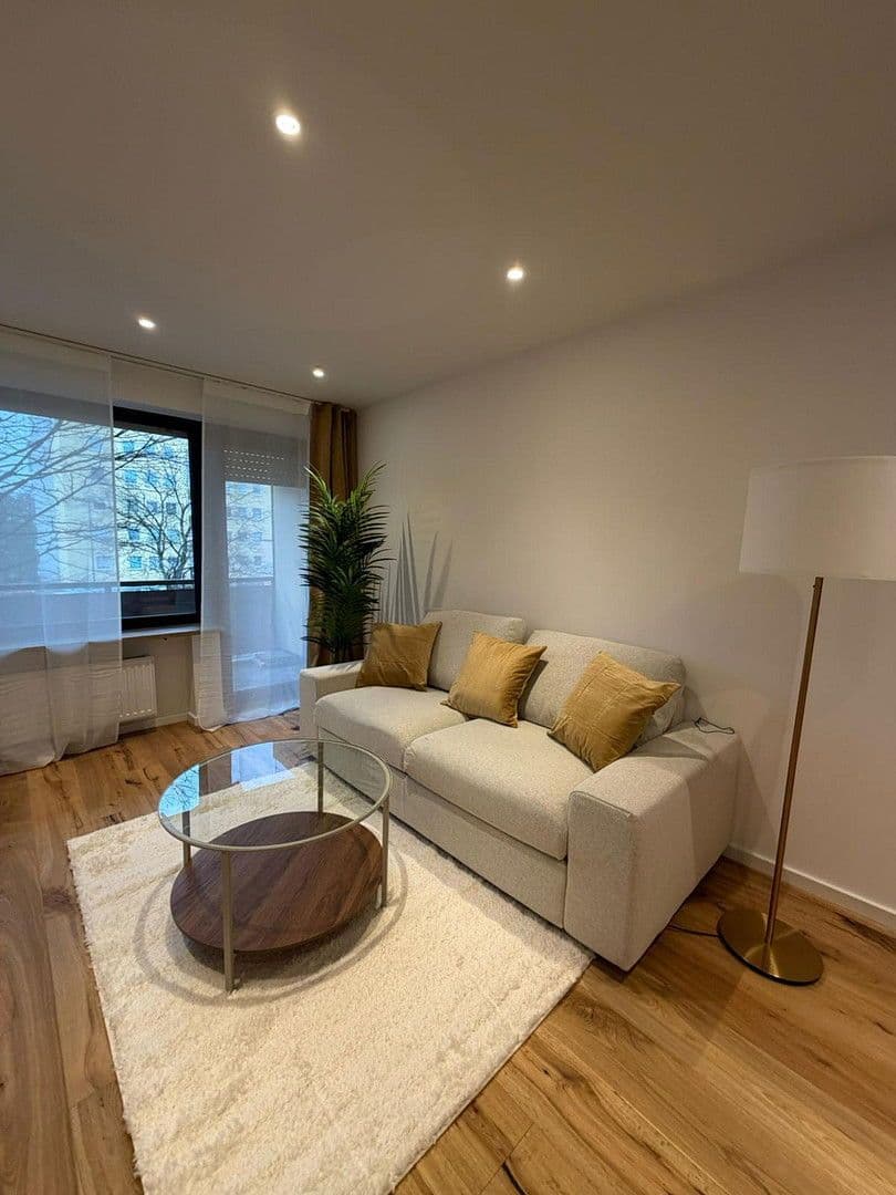 Pronájem bytu 1+1 26 m², Weinbergerstraße 111, München, Bavorsko Pronájem bytu 1+1 26 m², Weinbergerstraße 111, München, Bavorsko