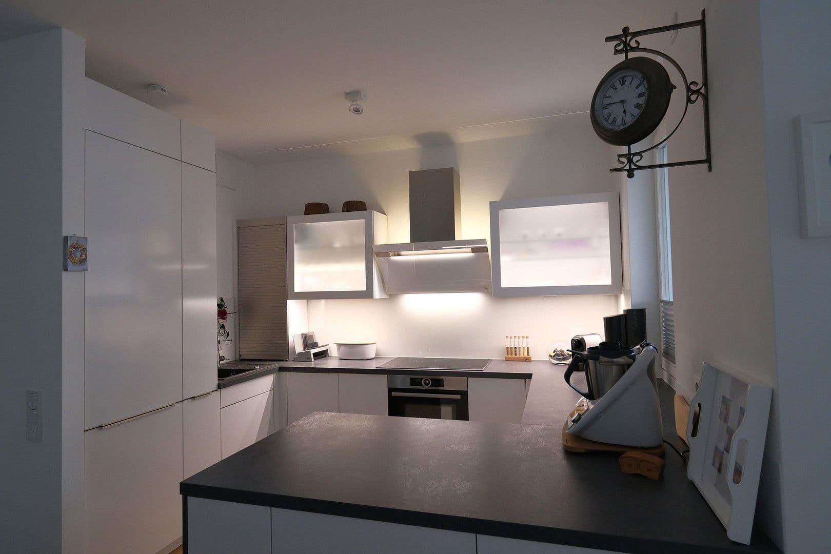 Prodej bytu 3+1 121 m², Berlin, Berlín Prodej bytu 3+1 121 m², Berlin, Berlín