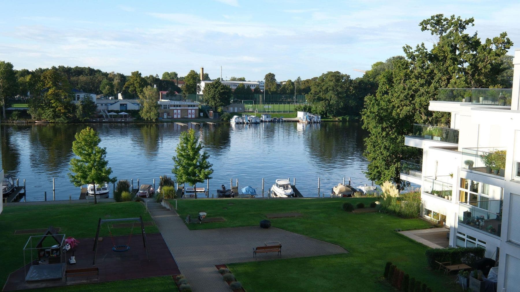 Prodej bytu 3+1 121 m², Berlin, Berlín Prodej bytu 3+1 121 m², Berlin, Berlín