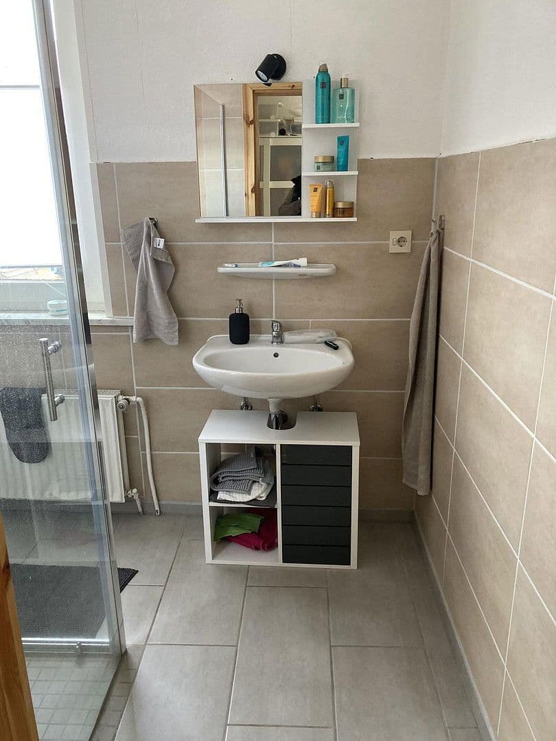 Pronájem domu 88 m², pozemek 380 m², Neue Straße 24, Bergen an der Dumme, Dolní Sasko Pronájem domu 88 m², pozemek 380 m², Neue Straße 24, Bergen an der Dumme, Dolní Sasko