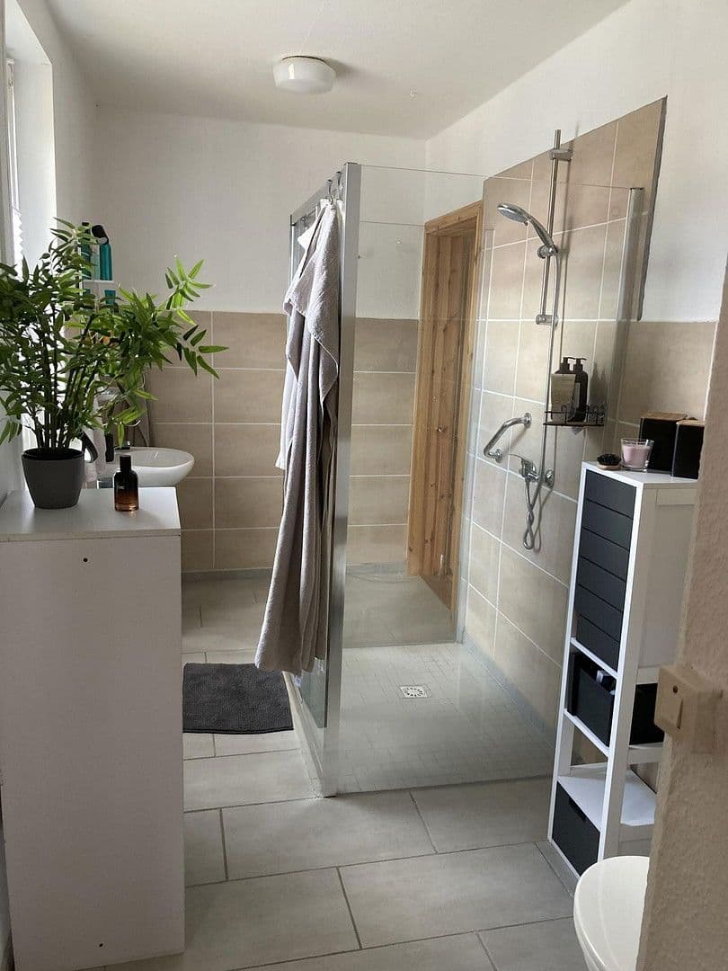 Pronájem domu 88 m², pozemek 380 m², Neue Straße 24, Bergen an der Dumme, Dolní Sasko Pronájem domu 88 m², pozemek 380 m², Neue Straße 24, Bergen an der Dumme, Dolní Sasko