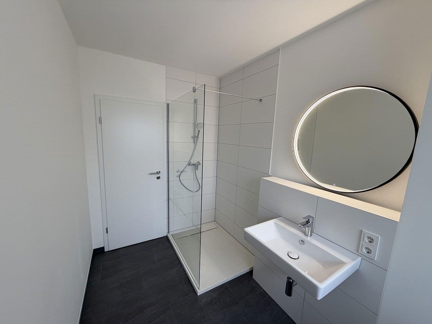 Pronájem bytu 3+1 72 m², Hamburg, Hamburg Pronájem bytu 3+1 72 m², Hamburg, Hamburg