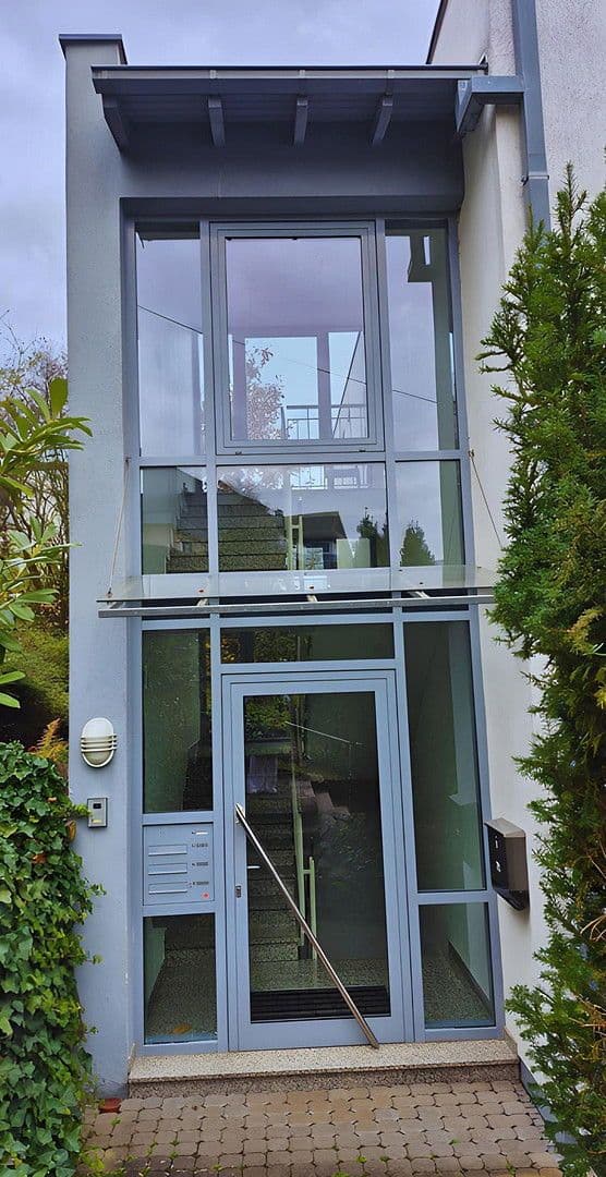 Prodej domu 302 m², pozemek 388 m², Koblenz, Porýní-Falc Prodej domu 302 m², pozemek 388 m², Koblenz, Porýní-Falc