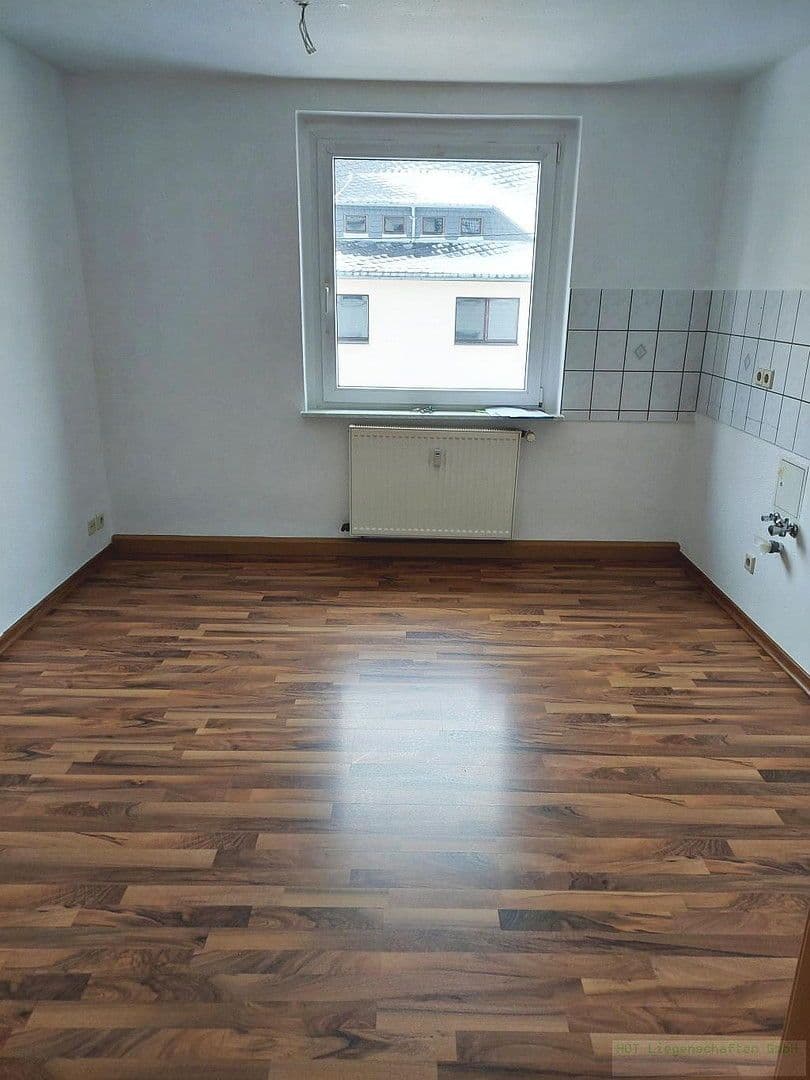 Pronájem bytu 2+1 55 m², Abteisiedlung 7, Oberlungwitz, Sasko Pronájem bytu 2+1 55 m², Abteisiedlung 7, Oberlungwitz, Sasko