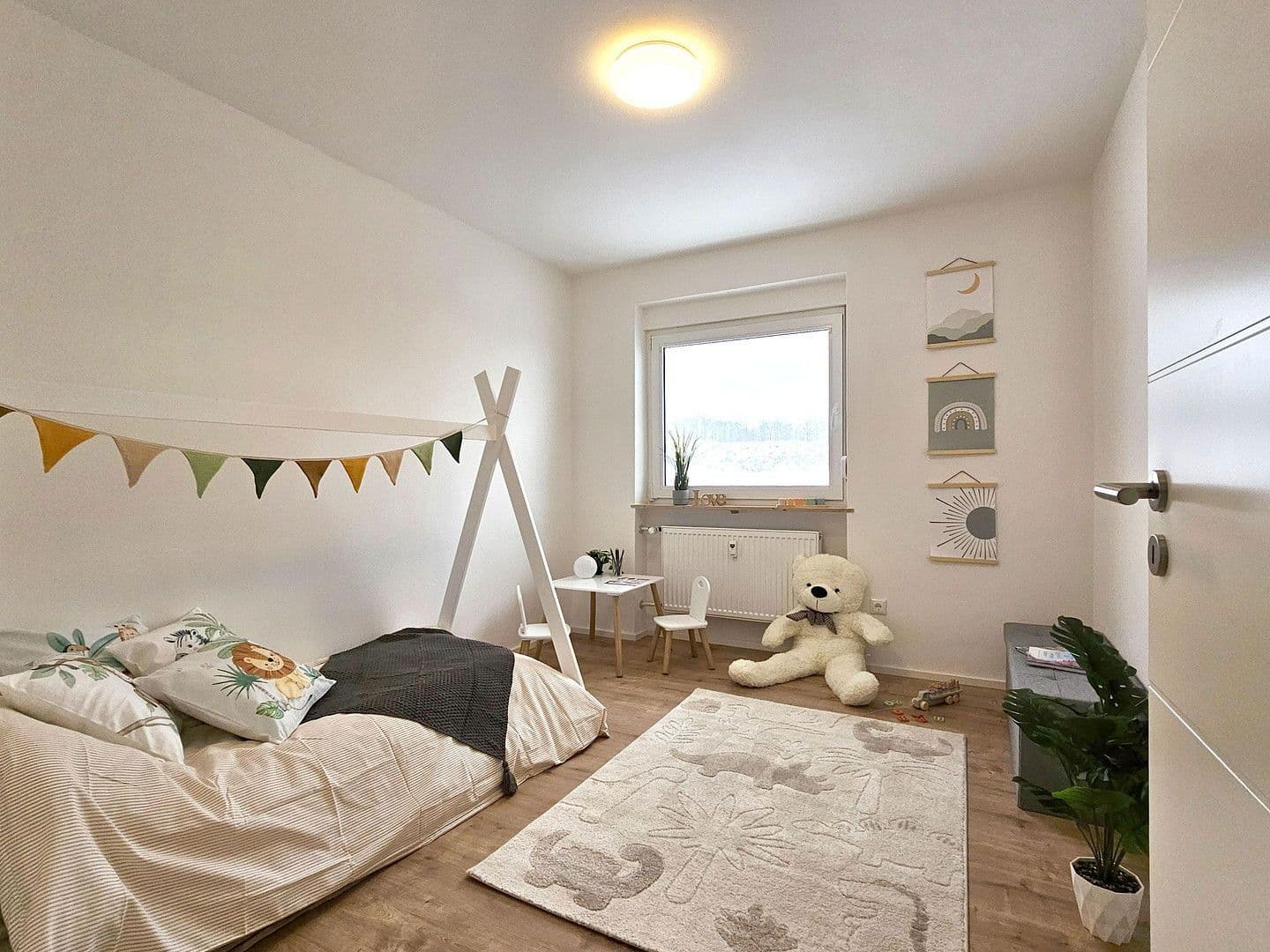 Prodej bytu 3+1 91 m², Herbststr, Amberg, Bavorsko Prodej bytu 3+1 91 m², Herbststr, Amberg, Bavorsko