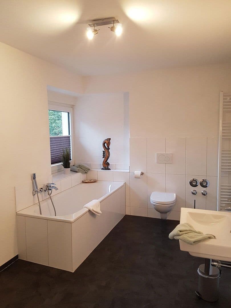 Prodej domu 365 m², pozemek 218 m², Jakobusstraße 16, Meschede, Severní Porýní-Vestfálsko Prodej domu 365 m², pozemek 218 m², Jakobusstraße 16, Meschede, Severní Porýní-Vestfálsko