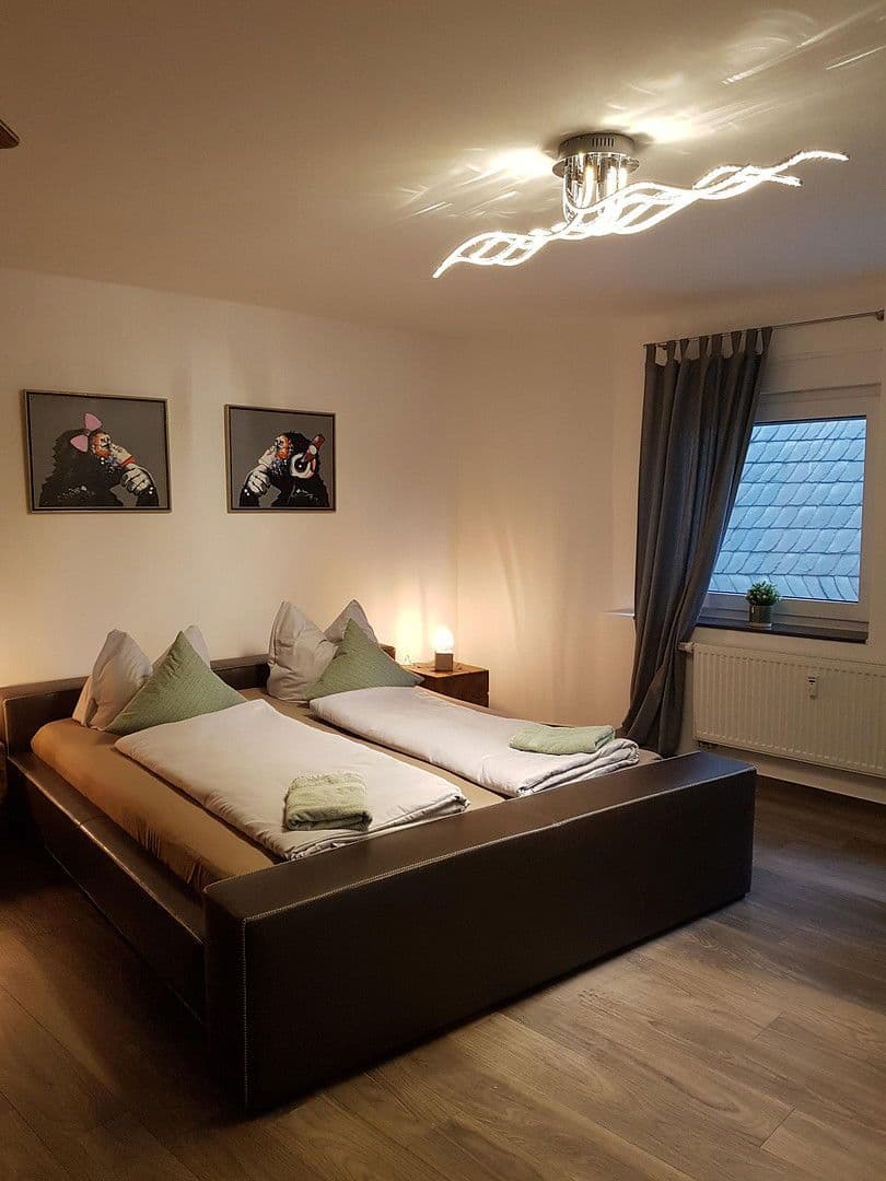 Prodej domu 365 m², pozemek 218 m², Jakobusstraße 16, Meschede, Severní Porýní-Vestfálsko Prodej domu 365 m², pozemek 218 m², Jakobusstraße 16, Meschede, Severní Porýní-Vestfálsko