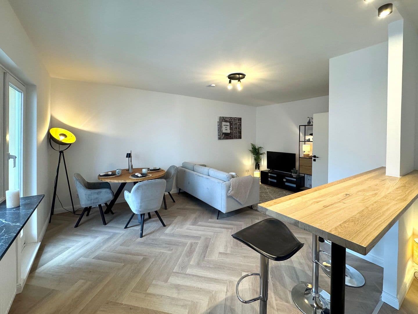 Prodej bytu 3+1 70 m², Berliner Straße 23, Bremen, Bremen Prodej bytu 3+1 70 m², Berliner Straße 23, Bremen, Bremen