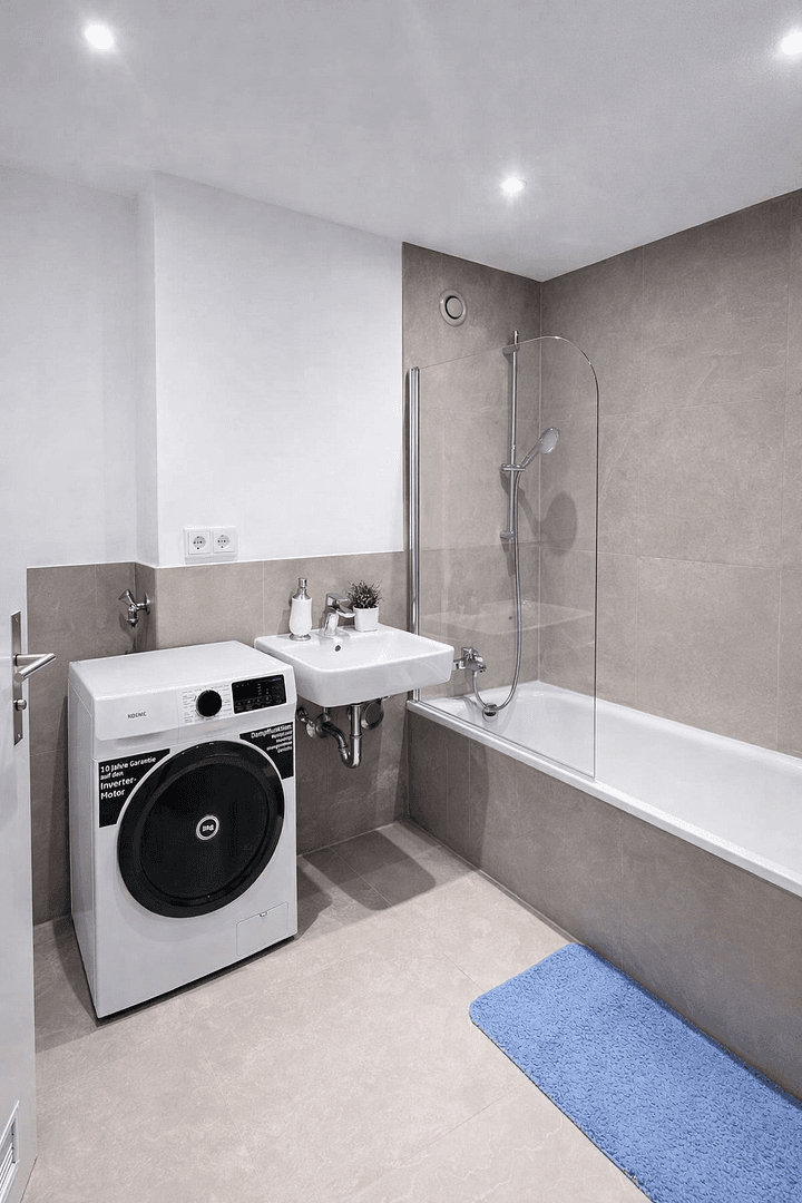 Pronájem bytu 38 m², Münchener Straße 16, Germering, Bavorsko Pronájem bytu 38 m², Münchener Straße 16, Germering, Bavorsko