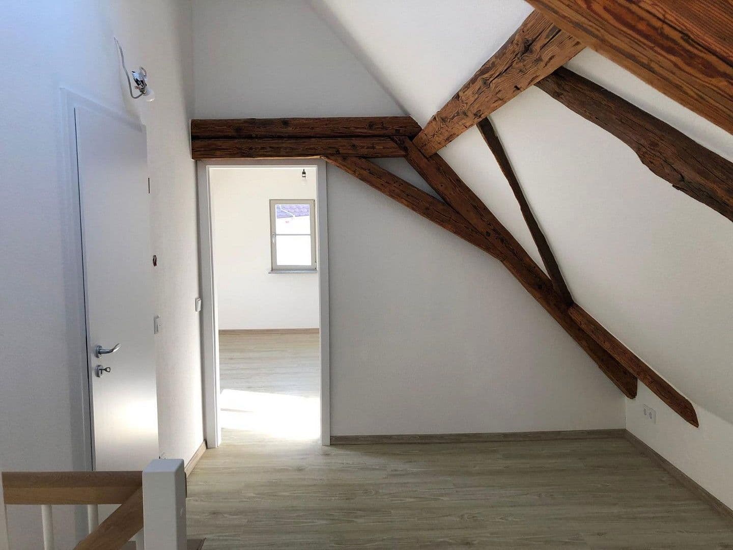Pronájem domu 135 m², pozemek 45 m², Flörsheim, Hessen Pronájem domu 135 m², pozemek 45 m², Flörsheim, Hessen