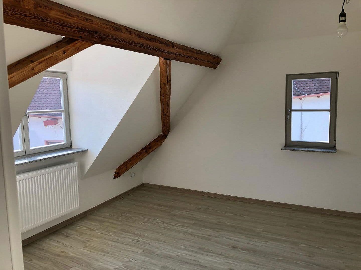 Pronájem domu 135 m², pozemek 45 m², Flörsheim, Hessen Pronájem domu 135 m², pozemek 45 m², Flörsheim, Hessen