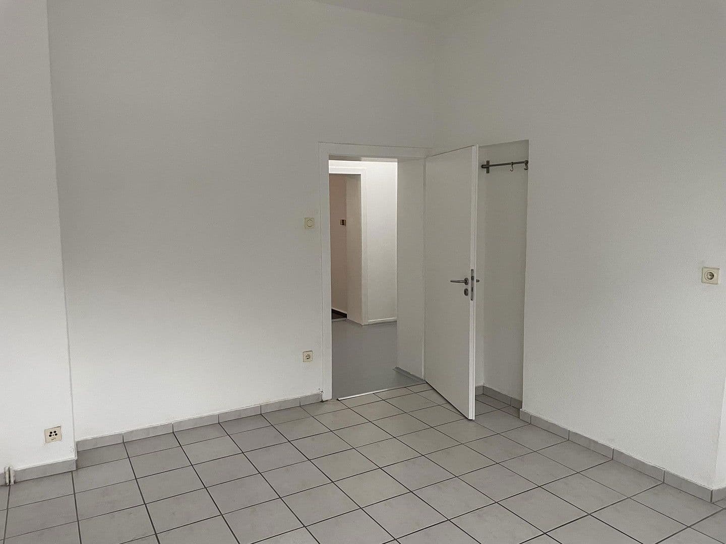 Pronájem bytu 4+1 80 m², Frankenstrasse 2, Dortmund, Severní Porýní-Vestfálsko Pronájem bytu 4+1 80 m², Frankenstrasse 2, Dortmund, Severní Porýní-Vestfálsko