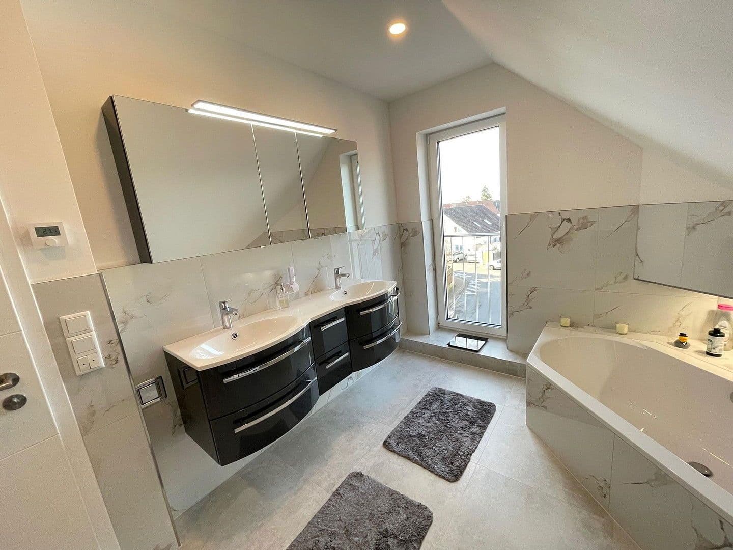 Prodej bytu 7+1 159 m², Kahl am Main, Bavorsko Prodej bytu 7+1 159 m², Kahl am Main, Bavorsko