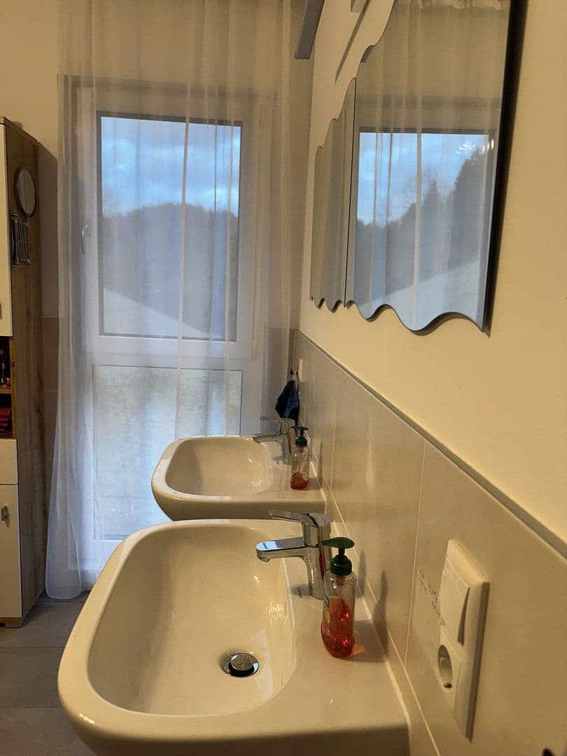 Prodej domu 122 m², pozemek 1.153 m², Scheiblingkirchen-Thernberg, Dolní Rakousko Prodej domu 122 m², pozemek 1.153 m², Scheiblingkirchen-Thernberg, Dolní Rakousko