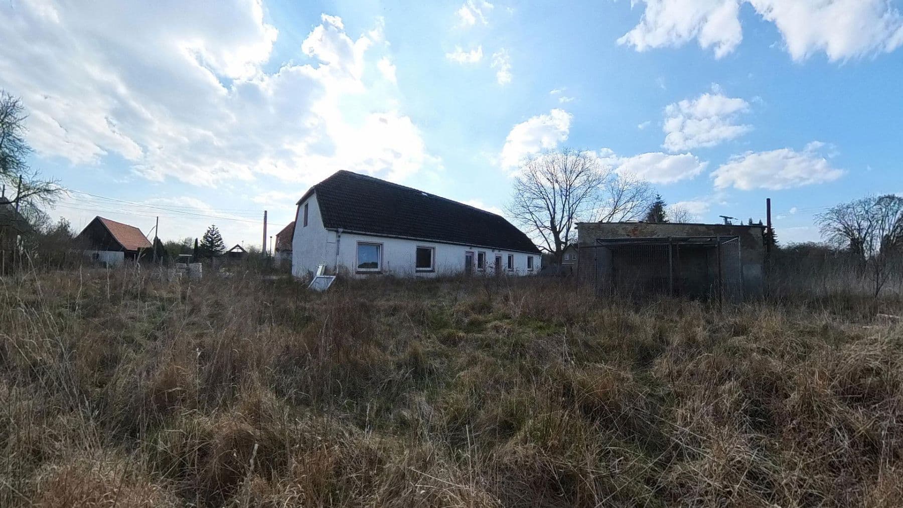 Prodej domu 170 m², pozemek 2.700 m², Warnowstr 14, Zölkow, Mecklenburg-Vorpommern Prodej domu 170 m², pozemek 2.700 m², Warnowstr 14, Zölkow, Mecklenburg-Vorpommern