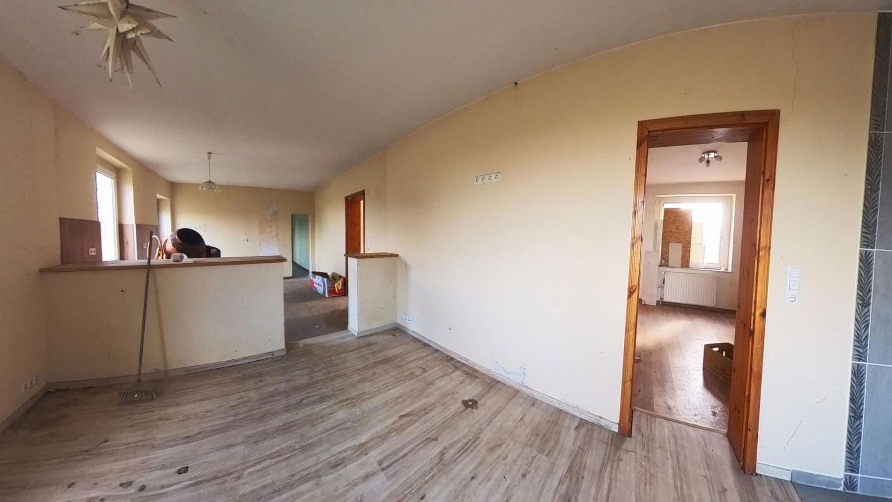 Prodej domu 170 m², pozemek 2.700 m², Warnowstr 14, Zölkow, Mecklenburg-Vorpommern Prodej domu 170 m², pozemek 2.700 m², Warnowstr 14, Zölkow, Mecklenburg-Vorpommern