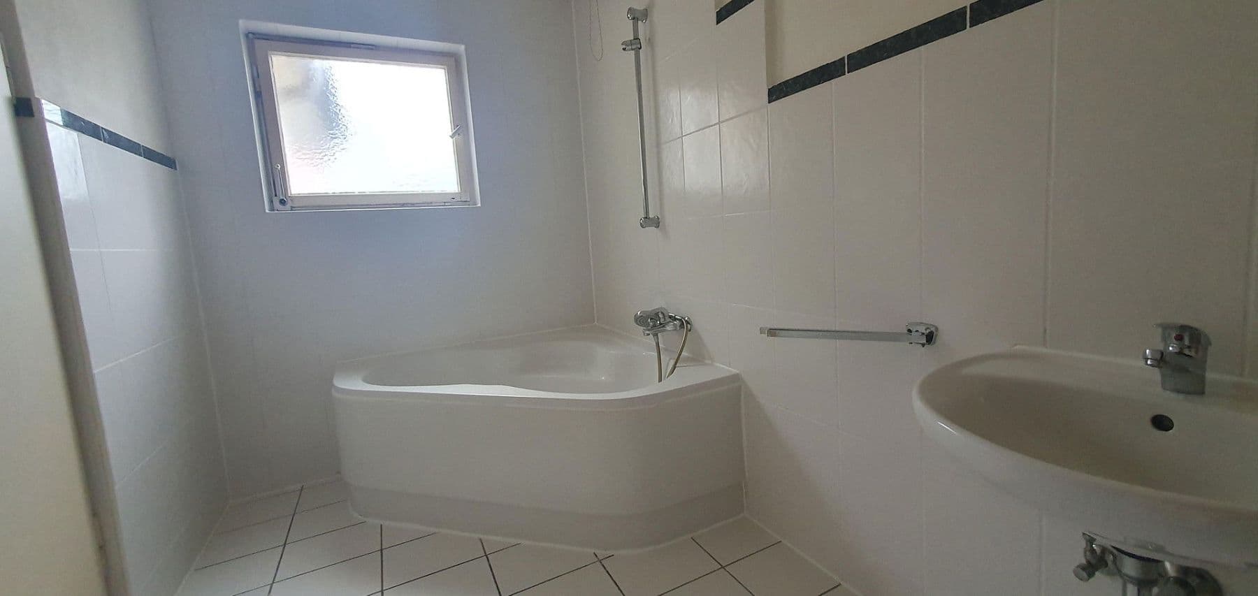 Pronájem bytu 3+kk 96 m², Schlichtestraße 32, Burladingen, Bádensko-Württembersko Pronájem bytu 3+kk 96 m², Schlichtestraße 32, Burladingen, Bádensko-Württembersko