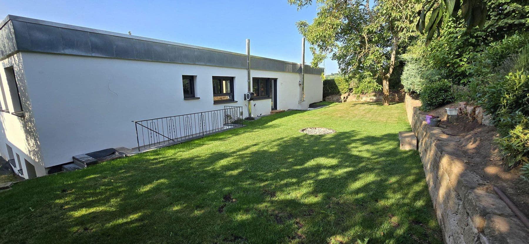 Prodej domu 263 m², pozemek 836 m², Güglingen, Bádensko-Württembersko Prodej domu 263 m², pozemek 836 m², Güglingen, Bádensko-Württembersko