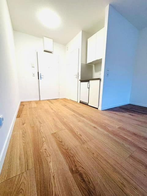 Pronájem bytu 1+1 24 m², Mainz, Porýní-Falc Pronájem bytu 1+1 24 m², Mainz, Porýní-Falc