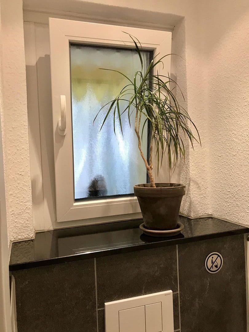 Pronájem bytu 2+1 33 m², Brauerstrasse 1, Essen, Severní Porýní-Vestfálsko Pronájem bytu 2+1 33 m², Brauerstrasse 1, Essen, Severní Porýní-Vestfálsko