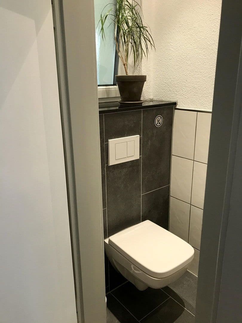 Pronájem bytu 2+1 33 m², Brauerstrasse 1, Essen, Severní Porýní-Vestfálsko Pronájem bytu 2+1 33 m², Brauerstrasse 1, Essen, Severní Porýní-Vestfálsko