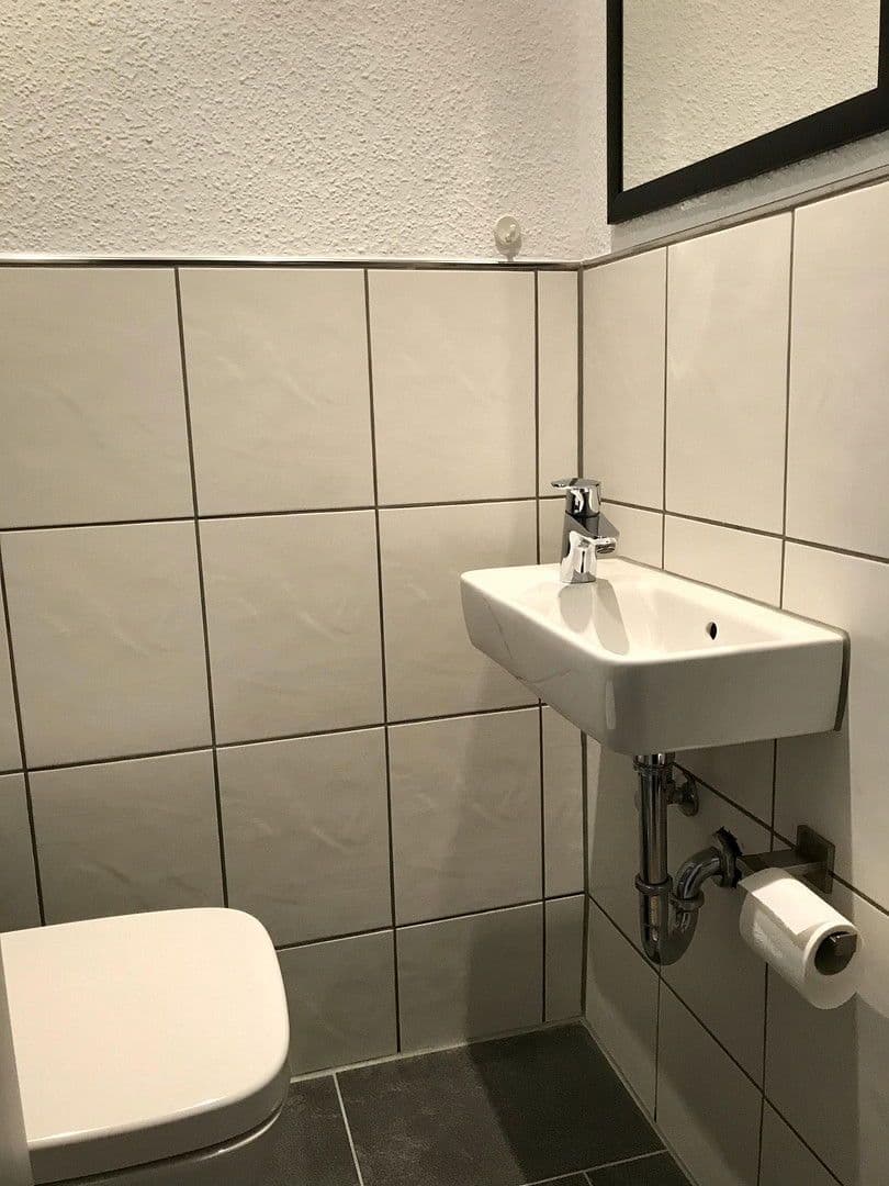 Pronájem bytu 2+1 33 m², Brauerstrasse 1, Essen, Severní Porýní-Vestfálsko Pronájem bytu 2+1 33 m², Brauerstrasse 1, Essen, Severní Porýní-Vestfálsko