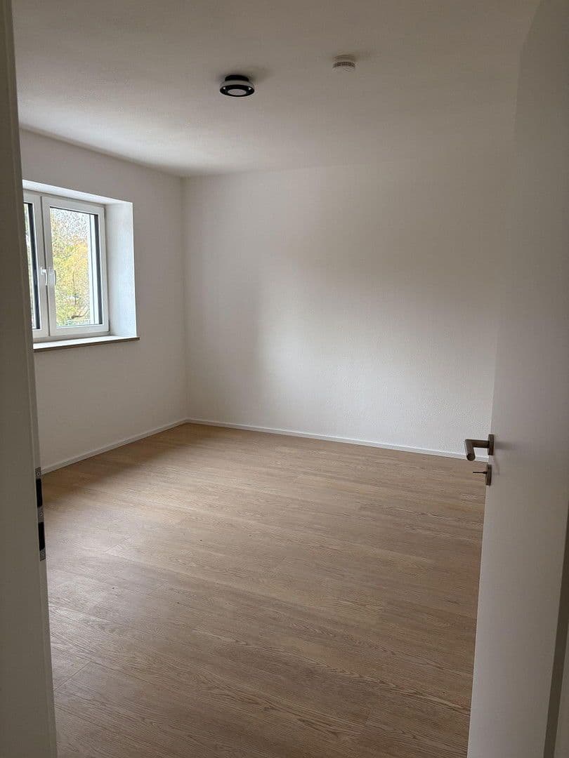 Pronájem bytu 3+1 106 m², Gartenstraße 32, Lauchheim, Bádensko-Württembersko Pronájem bytu 3+1 106 m², Gartenstraße 32, Lauchheim, Bádensko-Württembersko
