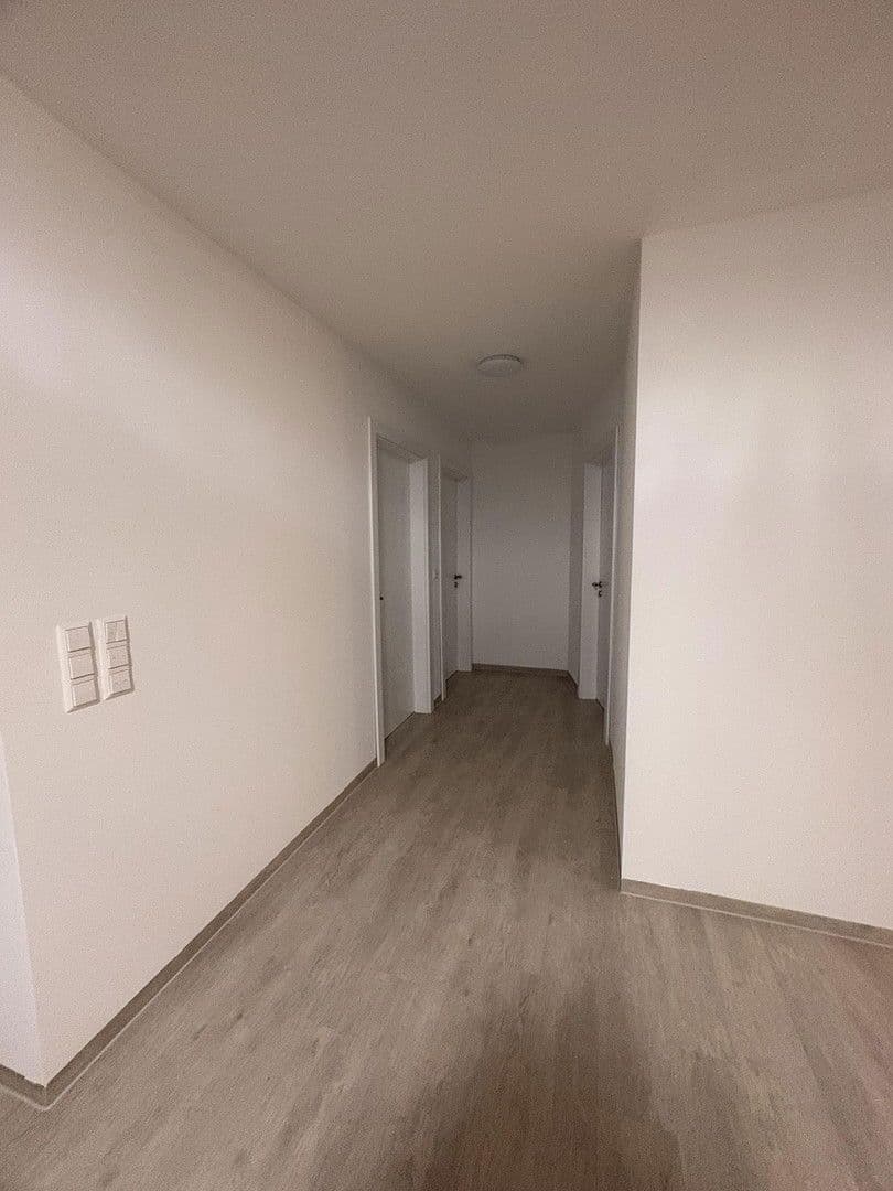 Pronájem bytu 4+1 94 m², Hauptstraße 14, Lauchheim, Bádensko-Württembersko Pronájem bytu 4+1 94 m², Hauptstraße 14, Lauchheim, Bádensko-Württembersko